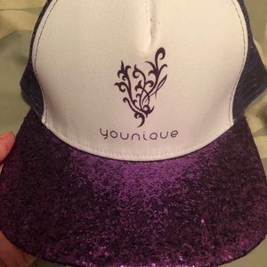 Younique glitter hat